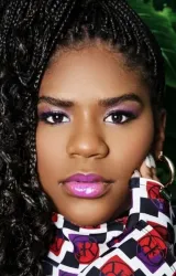 Тринити Стоукс